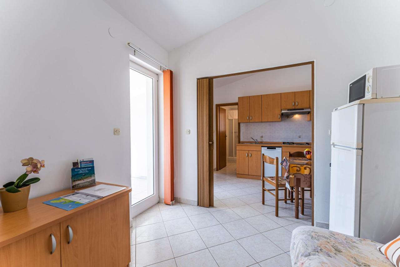 Apartmani Mirela Banjole Exteriör bild